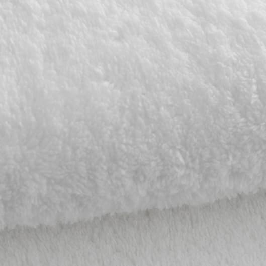 Sisterlock Special (3 - 6 inches) at Ashley Nicole's Beauty Bar in Oxon Hill, MD